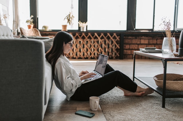 woman working at home with her laptop 4050296